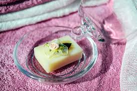 Résultat de recherche d'images pour "image de savon naturel libre de droit"