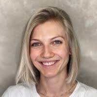 Stephanie Degenhardt's Instagram, Twitter & Facebook