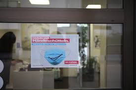 Vorsicht glas aufkleber 5 x 7cm warnhinweis versand etiketten sticker. Kostenfreie Plakate Und Aufkleber Zu Abstands Und Hygieneregeln Handwerkskammer Region Stuttgart Pressemitteilung Pressebox