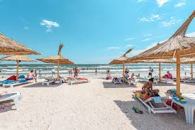 Hotel amiral mamaia, date contact hotel amiral, cazare mamaia hoteluri, prezentare completa hotel amiral mamaia, poze amiral mamaia, hotel despre hotel amiral mamaia. Strand Rooms Gastezimmer Mamaia