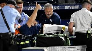 Susto en Tampa Bay: Lanzador Hunter Bigge Hospitalizado Tras Impacto de Pelota