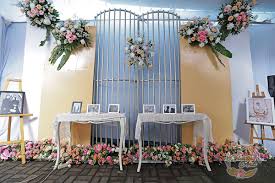 Biasanya tenda ini digunakan untuk sebuah pesta pernikahan dengan tamu undangan. Sundari Farizal Dekorasi Pernikahan Murah Cantik Di Bandung Garut