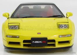 Although not initially available in gran turismo sport, this car was later introduced as part of update 1.28, released on september 26, 2018. Autoart 73297 Masstab 1 18 Honda Nsx Type R 1992 Yellow
