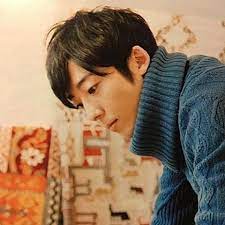 現在人気高騰中の俳優 高橋一生さん そんな高橋一生さんの顔に傷がある事が話題になっています さらに高橋一生さんは顔 に傷があるだけでなく鼻に傷もあるとか 高橋一生さんの 顔に傷 と 鼻に傷 の原因とは もしかして整形 真相を探ってみました 顔 傷 一生 顔