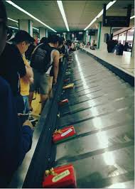 Singapore Airlines Sorprendio A Los Pasajeros De Uno De Sus Vuelos El Pasado 24 De Diciembre Entregando Regalos Personalizados En La Banda De Equipaje El Obj