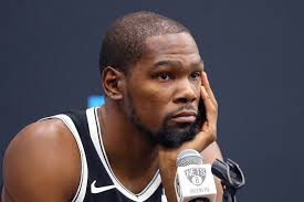 A new article in the wall street journal looks at why nba players' heights in media guides and programs may not always measure up (or down) to what they may actually be. Kevin Durant Height Celebsheight Org