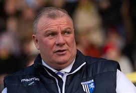 Gillingham boss Steve Evans sent off after protesting about Ludwig  Francillette's foul