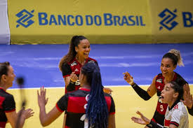 Campeonato brasileiro de voleibol feminino é o principal torneio entre clubes de voleibol feminino do brasil. Sesc Flamengo Tem Trabalho Mas Vence Minas E Praia Clube Tambem Ganham Na Superliga De Volei Feminino Surto Olimpico