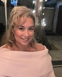 Debbie Valencia (@debbiev2017) • Instagram photos and videos