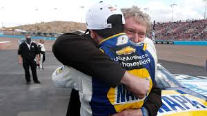 They each get 5,000 to separate from the 12 eliminated chase drivers who're still racing. Chase Elliott Adds Another Championship To Family Trophy Case