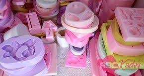 Silikon saksı kalıbı nasıl kullanılır? Soguk Silikondan Evde Kokulu Tas Icin Silikon Kalip Nasil Yapilir Evde Silikon Kalip Nasil Cikarilir Resimli Anlatim Soguk Silikondan Fikirler Evler Taslar