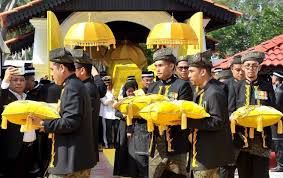 Sultan kedah سلطان قدحwilayah/negerijata kebawah duli yang maha mulia sultan kedah سلطان قدحpenjawat kinisultan sallehuddins. Jenazah Sultan Kedah Sultan Abdul Halim Mu Adzam Shah Selamat Disemadikan Utusan Borneo Online