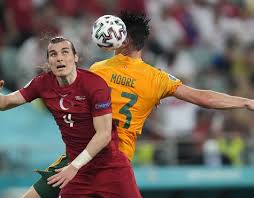 Die tore beim völlig verdienten sieg vor 16.000 zuschauern im stadio olimpico erzielten merih demiral (53./eigentor), ciro immobile (66.) und lorenzo insigne (79.). Fussball Em Turkei Steht Vor Aus Salzburg24