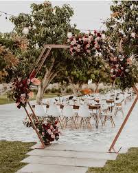 La More Design On Instagram Reception Inspo A Modern Geometric Entrance To A Chic Re Wedding Ceremony Backdrop Geometric Wedding Outdoor Wedding