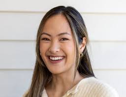 Alexandra Geddes's Instagram, Twitter & Facebook