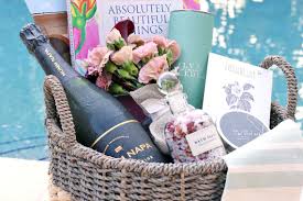 5 Traditional Housewarming Gifts With A Twist Pumeli