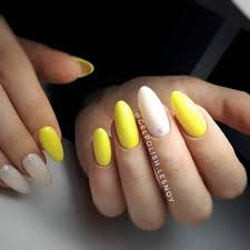 Decoracion de uñas naturales con esmalte paso a paso de moda. 1001 Ideas De Colores De Unas De Moda Para La Nueva Temporada