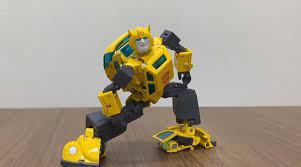 Check Out This Mp 45 Bumblebee Designer Video With Comparisons To The Original Transformers Kostenlose lieferung fuer viele artikel! check out this mp 45 bumblebee designer