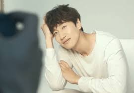 Contact lee kwang soo (running man) on messenger. Actor Lee Kwang Soo Quits Running Man