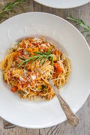 Gesunde Pasta Mit Gemusesugo Oats And Crumbs Rezept Pasta Mit Gemuse Student Essen Pasta Rezepte Schnell