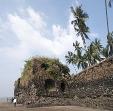 The Abandoned Ruins of Revdanda Fort ...