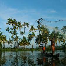 It is a narrow strip of coastal territory that slopes down the western ghats in a cascade of lush green vegetation, and reaches to the arabian sea. Willkommen Bei Kerala Tourismus Offizielle Website Des Ministeriums Fur Tourismus Regierung Von Kerala