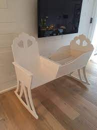 baby cradle and rocking chair mamikreisel de chair cradle mamikreisel rocking babywiege kleinkind und babyzimmer schaukelstuhl