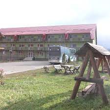 Pe perioada determinata sau definitiva. Despre Caminul De Batrani Papi Sante Brasov Camin De Batrani Papi Sante Brasov La Poalele Muntilor