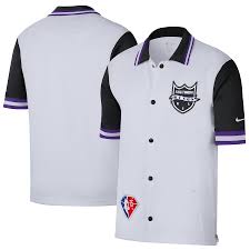 Men S Nike White Black Sacramento Kings 2021 22 City Edition Therma Flex Showtime Short Sleeve Full