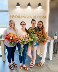 They like to put their own unique spin on classic designs and prefer to use silk flowers in their arrangements. Wedding Florist Springfield Il Hydrangea Bloom