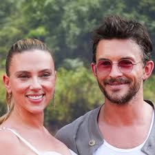 Jonathan Bailey Opened Up About a Partner, 'Gay Love' & Dating