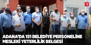 Sağlık çalışanı olan murat dülgeroğlu, hasta bırakıp, hastaneden çıktığımız sırada gökyüzündeki mavi cisimleri gördüm dedi. Adana Da Iki Sevgili Evlerinde Tabancayla Vuruldu 1 Olu 1 Yarali