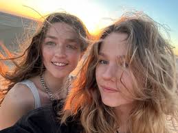 Hiii looking for a place starting in May under $1000 a month. Preferably  downtown and pet friendly!! I'm a junior at cofc with a cat named  biscuit:))) please let me know if