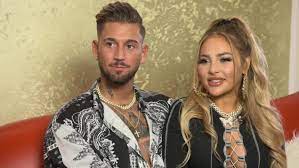 Aufgrund der kritik schaltete sich nun elena miras freund mike heiter ein und nimmt seine partnerin in schutz. Pinke Haare Fur Mike Heiter Laura Morante Das Ist Ihr Neuer Parchen Look