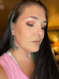 Can someone show me how to use this foundation brush please?