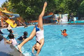 Kontraktor dan jasa pembuatan kolam di lombok, ntb juga akan memperhatikan aspek pengguna kolam. Kolam Zamzara Bisa Jadi Alternatif Lokasi Kumpul Keluarga Sekaligus Belajar Renang Profesional Warta Lombok