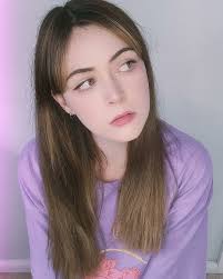 Samara Dawson (@prettycurse)