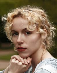 Charly Faye |Shooting People