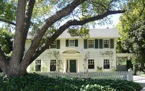 In this video we show you the father of the bride house and how it looks almost 30 years after the movie was made. Father Of The Bride Between Naps On The Porch