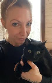 Mature helpers needed in Canada for 6 weeks