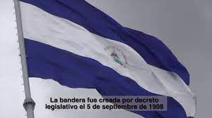 Bandera roja con asta blanca símbolo de la revolución emancipadora. Nicaragua Celebra El Dia De La Bandera Youtube