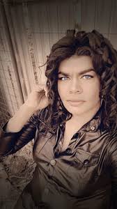 Constantina channeling “Libia newton John”