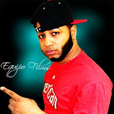 Listen to Dj Denny -dembow Mix Versace by Equipo Films in DJ DENNY VIRTAUL  playlist online for free