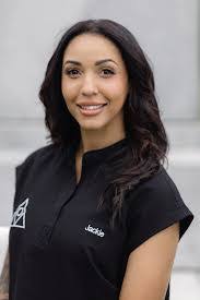 Jackie Shultz's Instagram, Twitter & Facebook