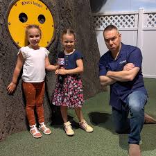 Well, @fox5atlanta has two new reporters. And one less old man.  @tellusmuseum