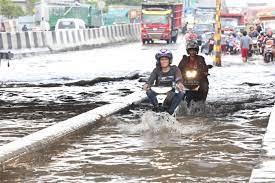 Lahir di karanganyar, jawa tengah, 28 oktober 1968; Upaya Gubernur Ganjar Pranowo Atasi Banjir Di Semarang Halaman All Kompas Com