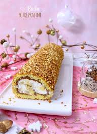 Buche Roulee Poire Praline Buche De Noel Facile Et Rapide Buche De Noel Facile Buche Roulee