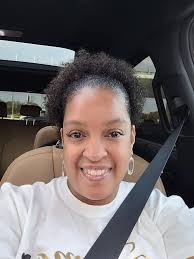 I am wanting to implement Phormes at my school, ive looked through all the  resources and just want to know, what does a typical day/lesson look like?  Is the powerpoint the only