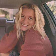 Phoebe Blanchard's Instagram, Twitter & Facebook