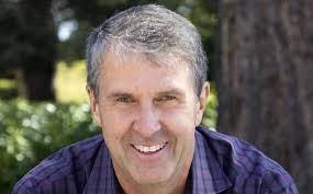 Deputy mayor reads statement condemning antisemitism